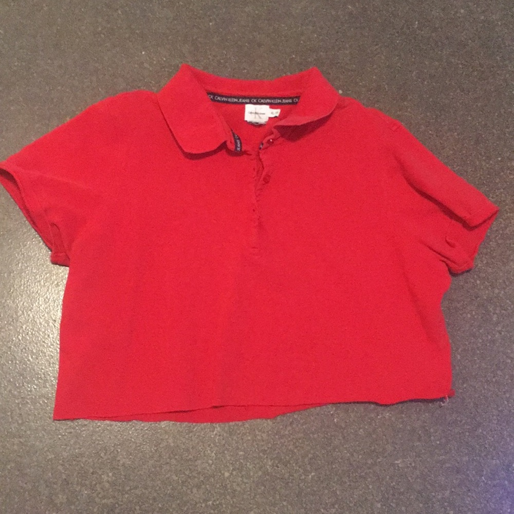 Cropped Calvin Klein Shirt